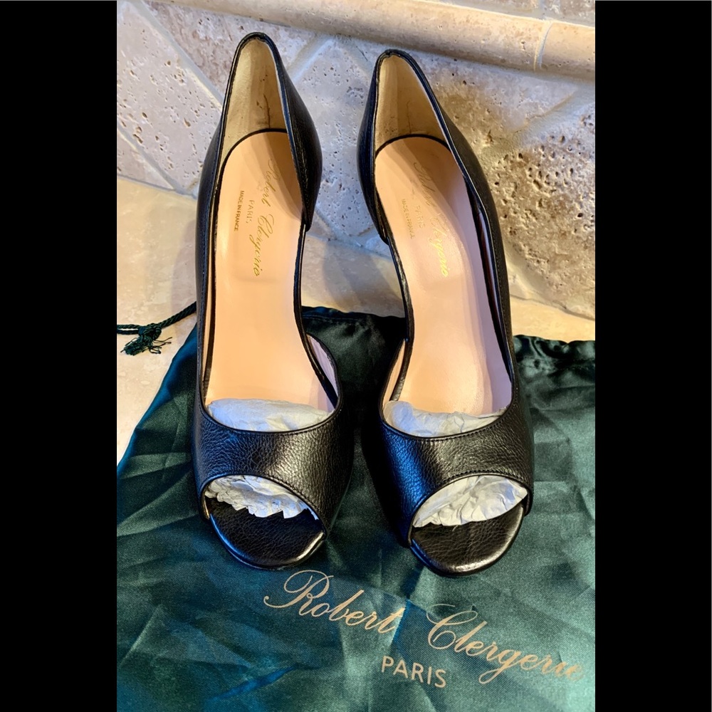 Robert Clergerie Paris Peeptoe heels size 8